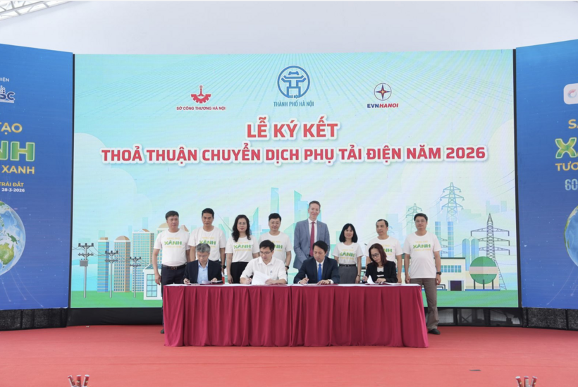 ​Signing ceremony of the demand response agreement.