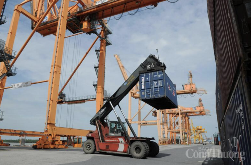 In Q1 2026, total merchandise trade reaches USD 249.5 billion, up 23% year-on-year.