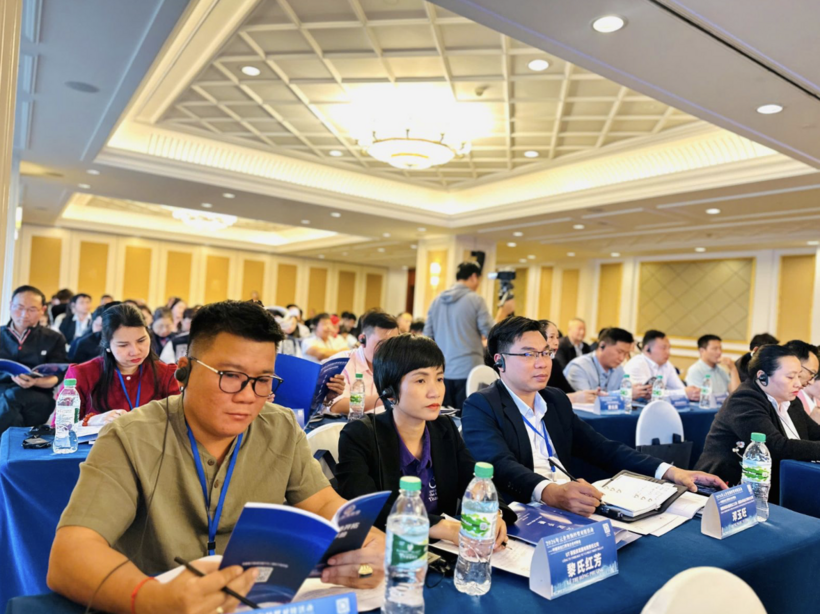Through the trade activities held within the program, many enterprises identify potential partners, opening up prospects for long-term cooperation.  Photo: Newspaper of Industry and Trade