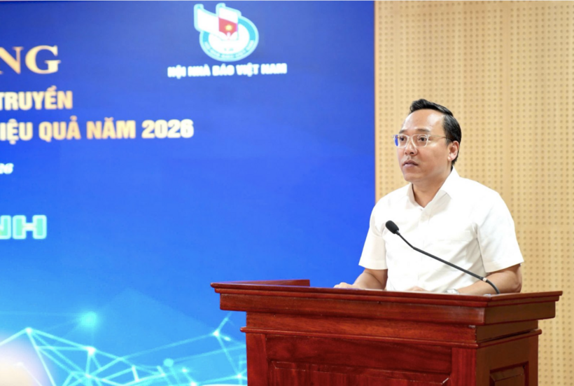 Deputy Minister of Industry and Trade Nguyen Hoang Long delivers remarks at the event.