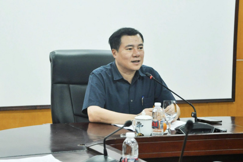 The meeting is chaired by Deputy Minister Nguyen Sinh Nhat Tan.