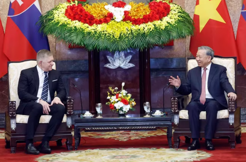 General Secretary and State President To Lam hosts Slovak Prime Minister Robert Fico. Photo: VNA