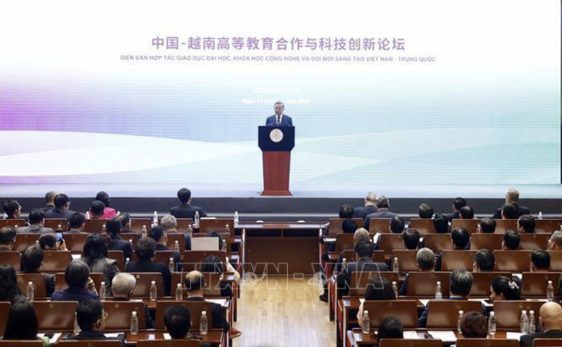 General Secretary and President To Lam delivers a policy speech at Tsinghua University. Photo: VNA