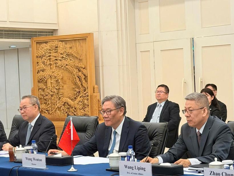 Vietnam, China deepen trade ties, push toward USD 500 billion target - 4