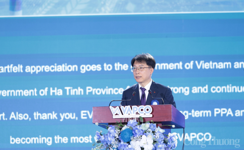 Leaders of Vung Ang II Thermal Power Company Limited and investors deliver remarks at the ceremony. Photo: Trong Tung