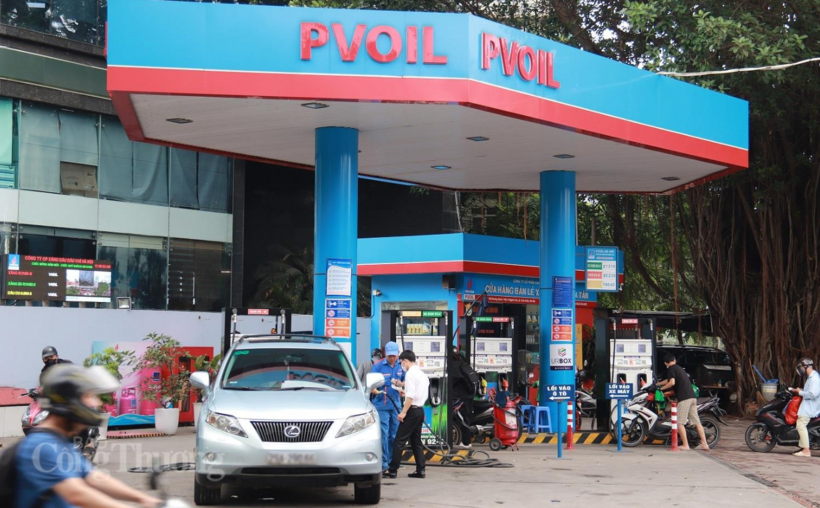 Proposal to reduce import tariffs on petroleum products to 0% through June 30, 2026. Photo: Thanh Tuan