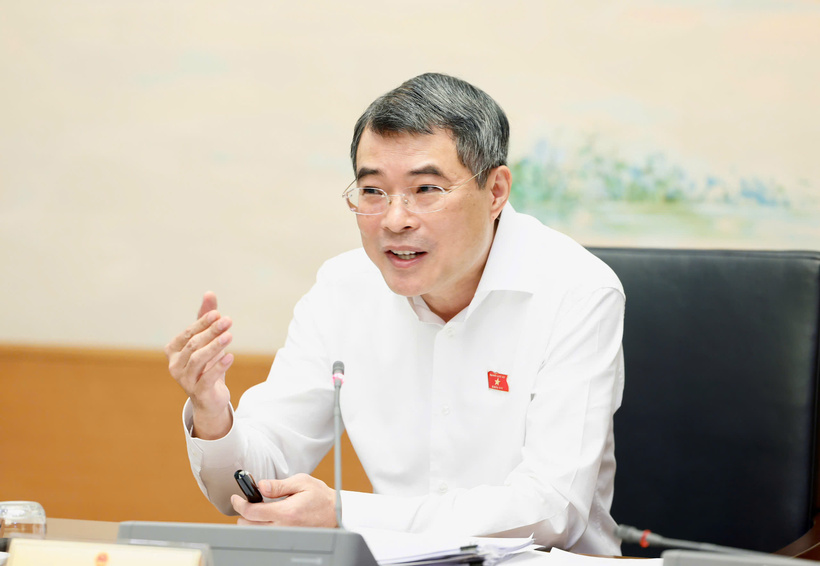 Prime Minister Le Minh Hung emphasizes that tax policies must be designed in a flexible manner, aligned with practical realities, and based on clear criteria and principles to ensure strictness and prevent loopholes that could lead to state budget losses.