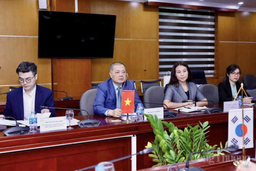 Nguyen Anh Son, Director of the Agency of Foreign Trade, delivers at the meeting. Photo: Quynh Trang