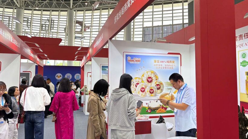During the three days of the expo, Vietnamese specialty products attract significant attention from residents and buyers in Linyi city in particular and Shandong province