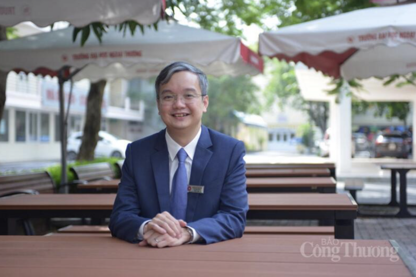 Associate Professor, Dr. Dao Ngoc Tien, Vice Rector of Foreign Trade University.