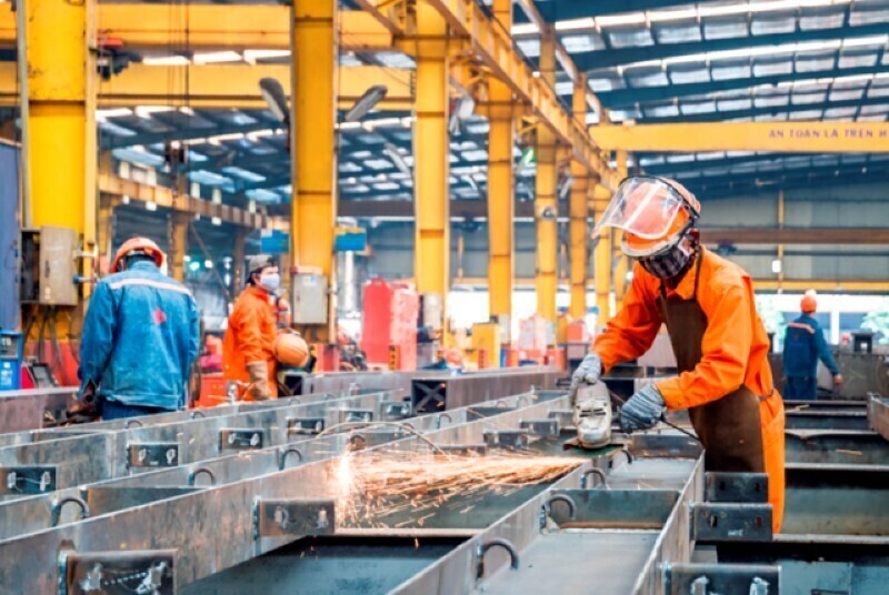Industry has become the sector making the largest contribution to the state budget and accounting for more than 90% of Vietnam’s total export turnover. Photo: VNA