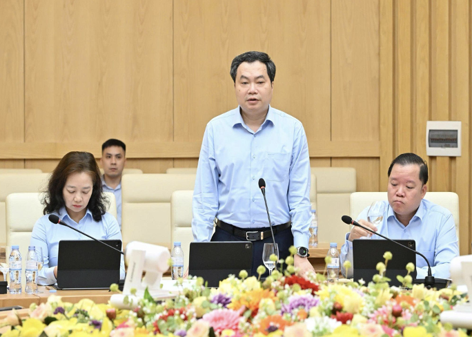 Minister of Industry and Trade Le Manh Hung works with Vietnam Chemicals Agency - 4