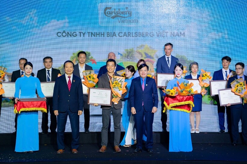 A series of prestigious awards in 2025 reflect Carlsberg Vietnam’s journey of sustainable growth.