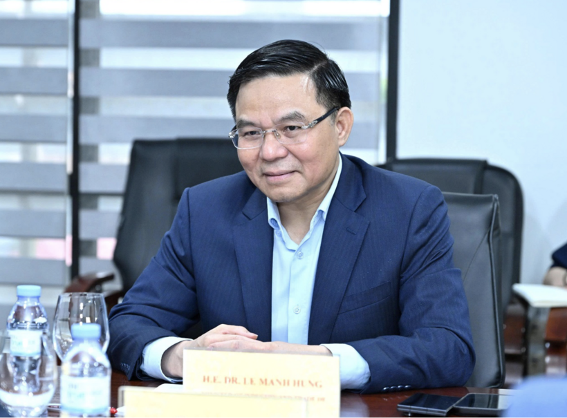 Minister of Industry and Trade Le Manh Hung