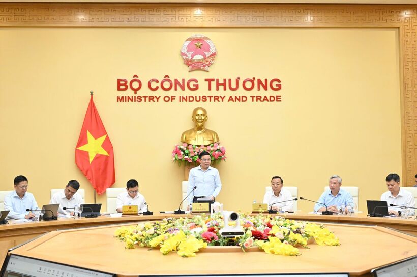 Minister Le Manh Hung delivers concluding remarks at the conference