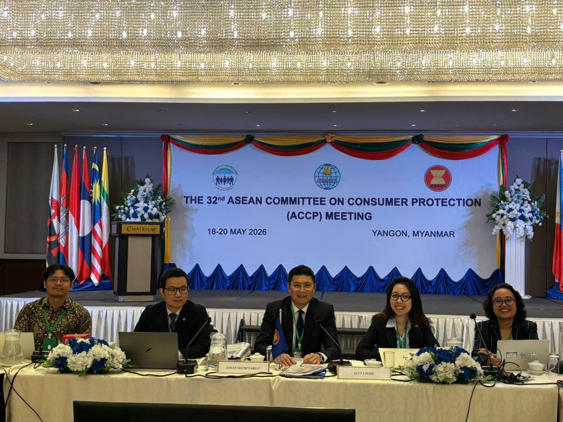 The ACCP Chair and the ASEAN Secretariat coordinate the meeting agenda.