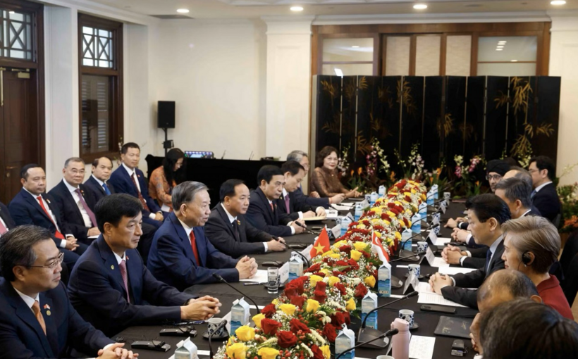 Vietnam - Singapore deepen energy, supply chain ties during high-level visit - 3