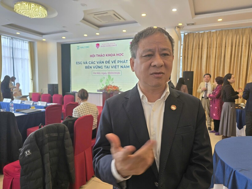 Nguyen Cong Hung, Vice Chairman of the Vietnam Automobile Transportation Association