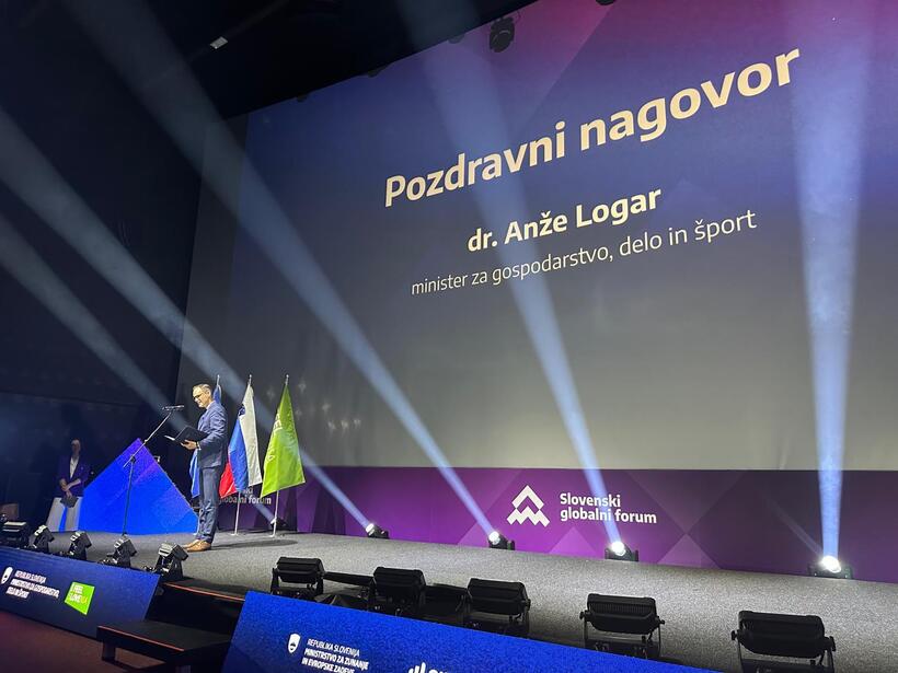 Deputy Prime Minister and Minister of Economy, Labour and Sport Anze Logar delivers the opening remarks at the Slovenia Global Forum 2026.