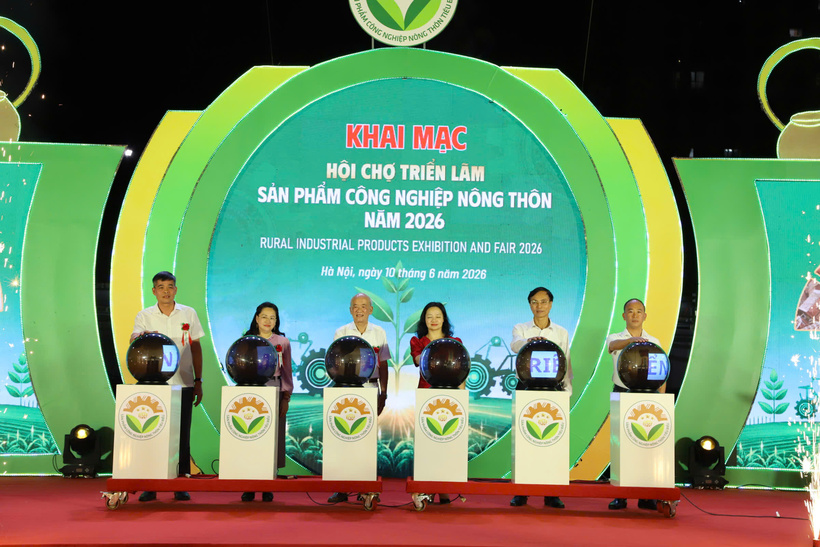 The exhibition provides enterprises and cooperatives with opportunities to reach customers and expand markets