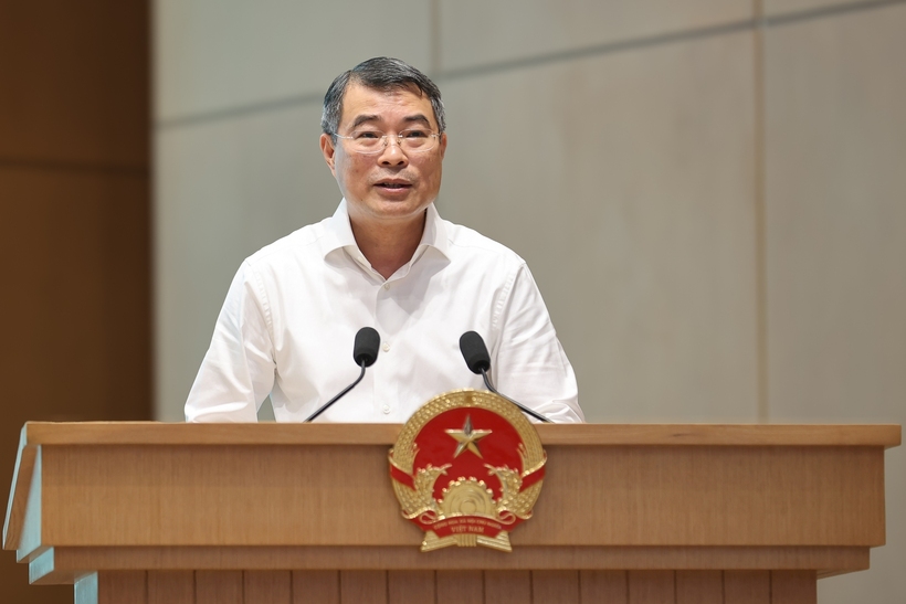 Prime Minister Le Minh Hung delivers concluding remarks at the thematic meeting. Photo: VGP