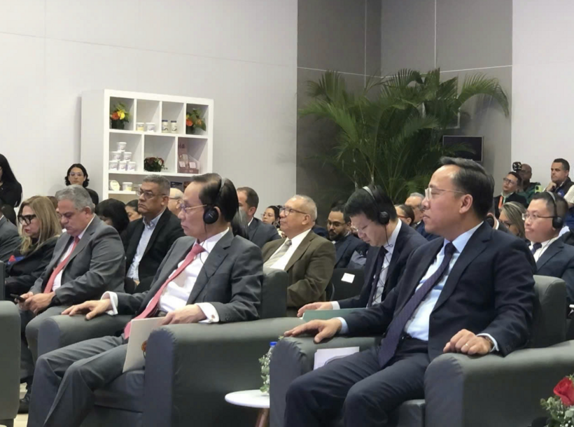 Vietnam, Venezuela deepen business ties at bilateral business forum - 2