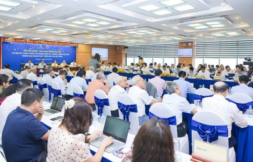 An overview of the 2026 Oil and Energy Forum in Hanoi.