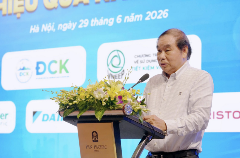 Nguyen Dinh Hiep, Chairman of VECEA, speaks at the event. Photo: NH