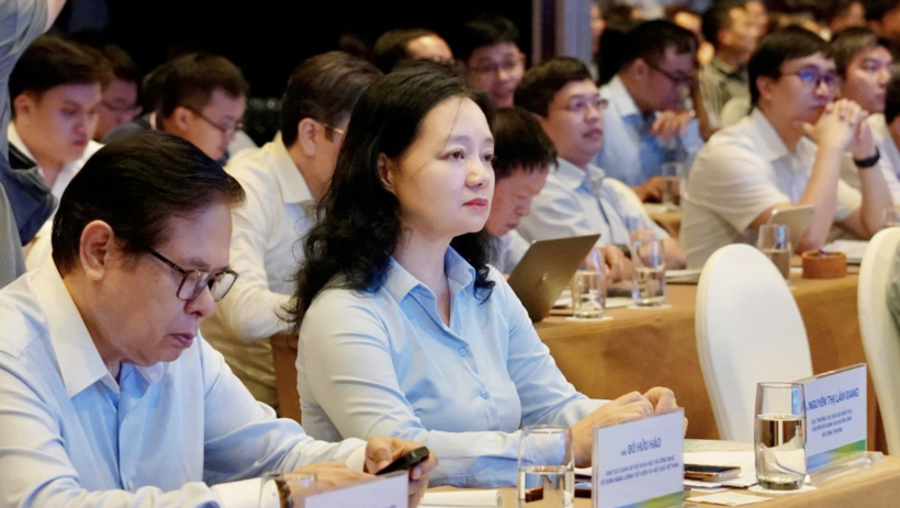 Nguyen Thi Lam Giang, Director of the Agency for Innovation, Green Transition and Industry Promotion, attended the seminar. Photo: NH
