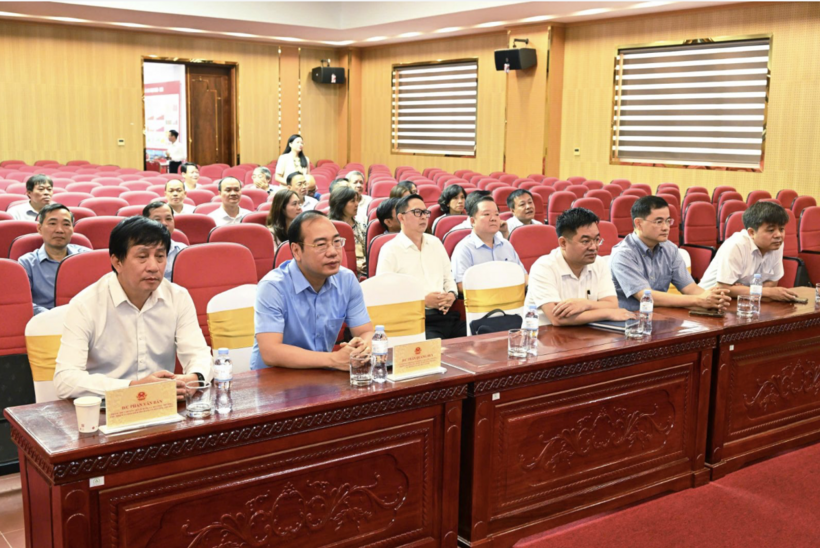 Delegates attending the conference at the Ministry of Industry and Trade's online venue. Photo: Can Dung