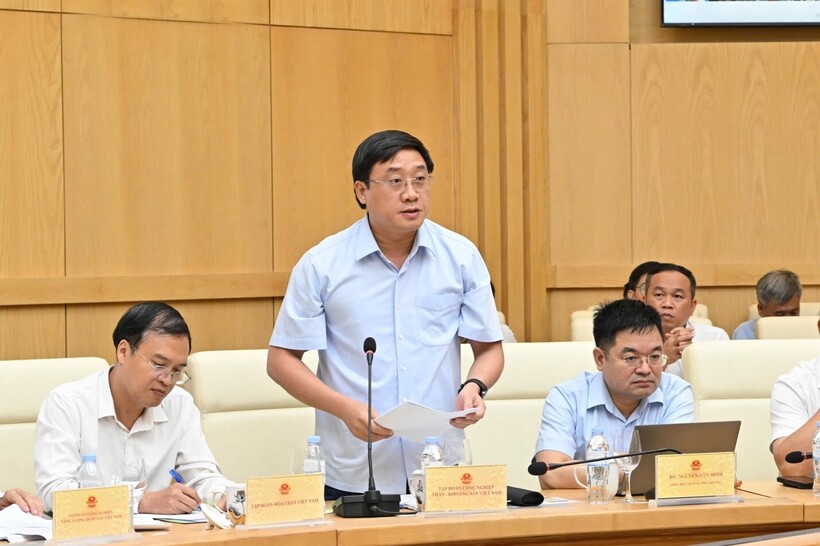 MoIT reviews first-half performance, sets key tasks for second half of 2026 - 6
