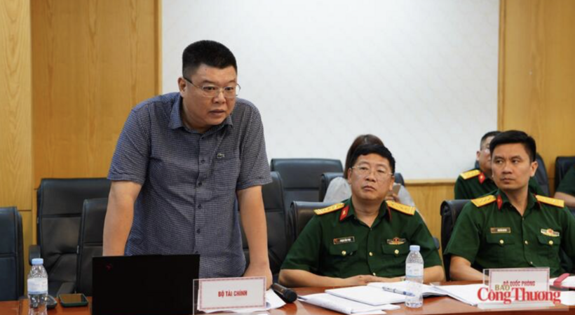 Tran Tuan Anh from the Department of Sectoral Finance under the Ministry of Finance.