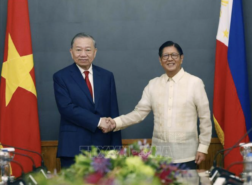 General Secretary and State President To Lam and Philippine President Ferdinand Romualdez Marcos Jr. pose for a group photo ahead of their talks on June 1, 2026. Photo: Thong Nhat/VNA.