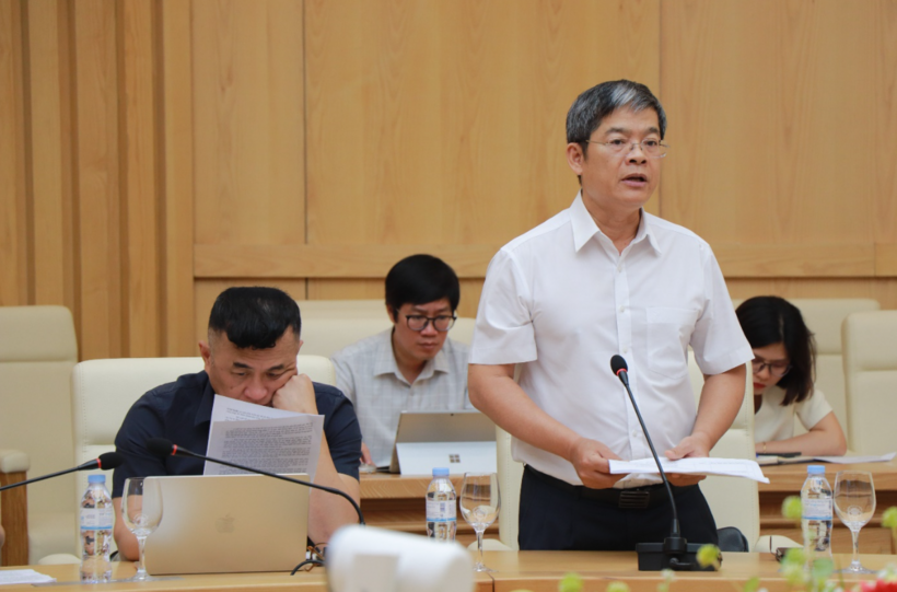 MoIT reviews implementation of Resolution No. 70-NQ/TW on strengthening  - 8