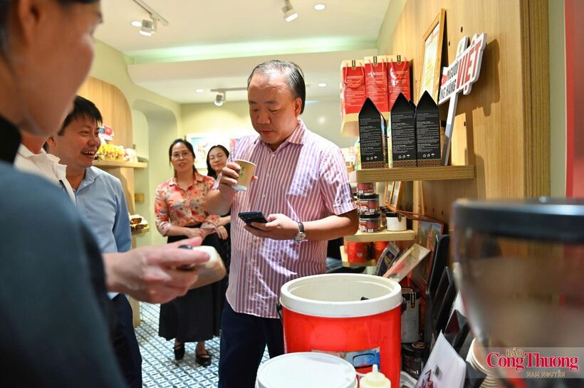 MoIT brings Northwest specialties closer to consumers through "Dien Bien Pho" - 2