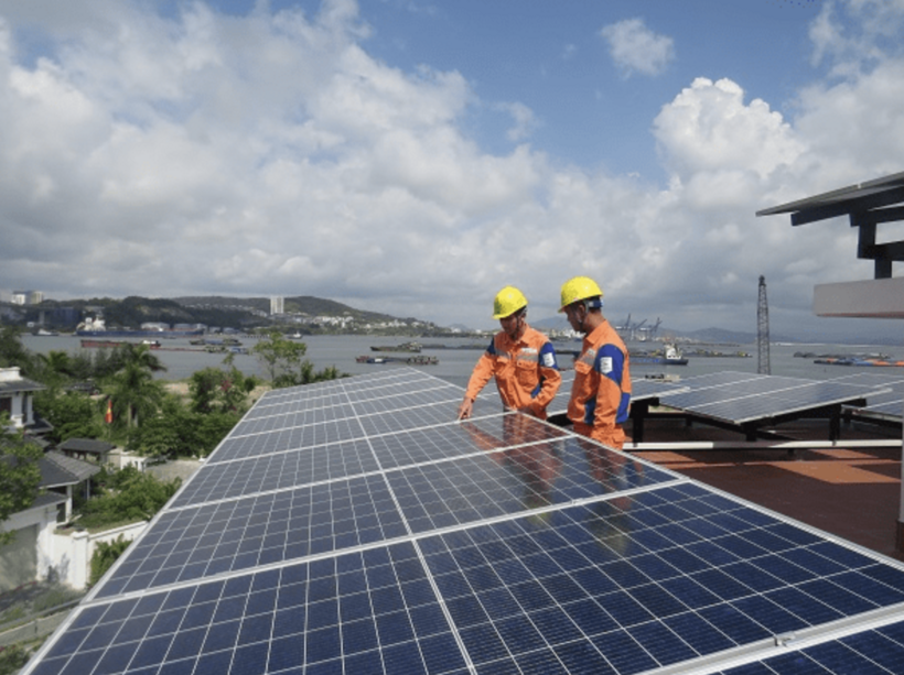 Rooftop solar power is gradually becoming the preferred choice for a growing number of businesses and households across Quang Ninh.