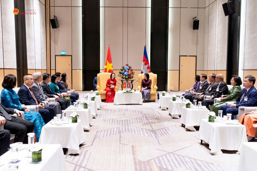 An overview of the reception.