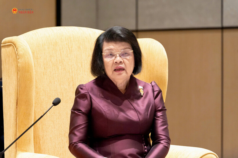 President of the National Assembly of Cambodia Samdech Khuon Sudary delivers remarks at the reception.