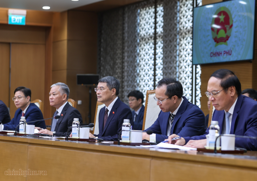 Prime Minister Le Minh Hung calls for stronger cooperation in science and technology, innovation, digital transformation, green transition and renewable energy development. Photo: VGP.