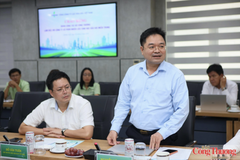 Nguyen Van Minh, Editor-in-Chief of the Industry and Trade Newspaper, expressed his hope that the media would continue accompanying efforts to promote the transition to biofuels and foster positive public awareness.