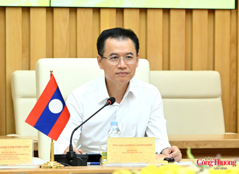 Lao Minister of Industry and Commerce Malaithong Kommasith expresses appreciation to the Government of Vietnam and the Ministry of Industry and Trade for their continued support to Laos across a wide range of sectors.