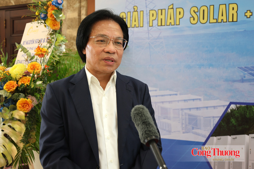Nguyen Xuan Quy, Vice Chairman of the Viet Nam Clean Energy Association, speaks with the Industry and trade Newspaper,