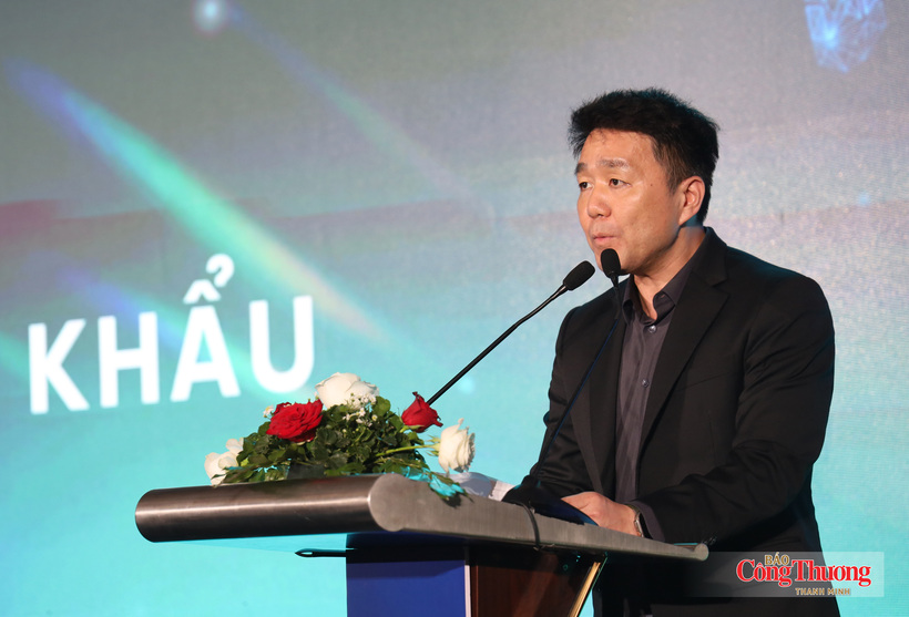 Roger Luo, Regional Director for South Asia and Southeast Asia at Alibaba.com.