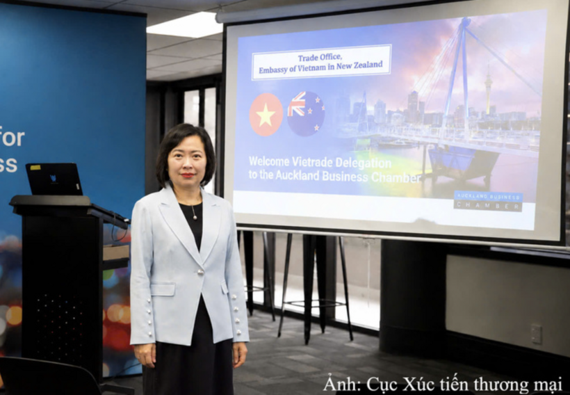 Representatives of the Vietnam Trade Office in New Zealand attend the event.