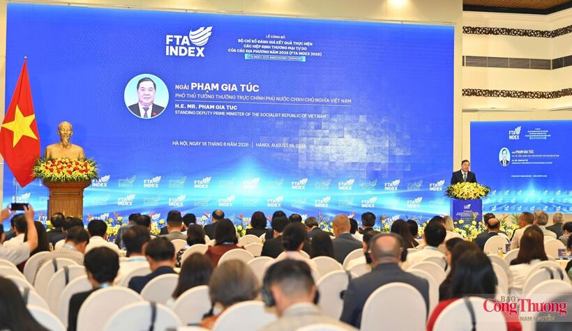 Politburo member and Standing Deputy Prime Minister Pham Gia Tuc addresses the event. Photo: Nam Nguyen