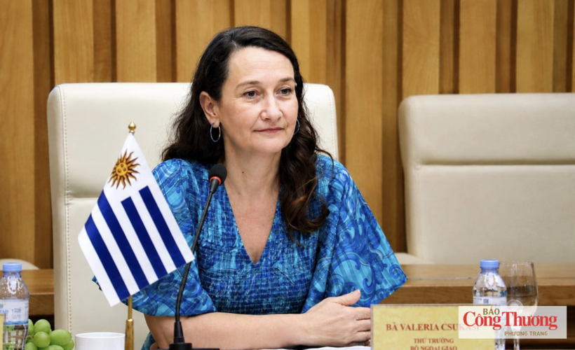 Deputy Minister of Foreign Affairs of Uruguay Valeria Csukasi.