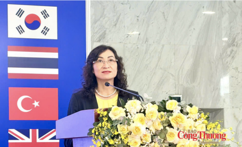 Deputy Minister of Industry and Trade Phan Thi Thang.