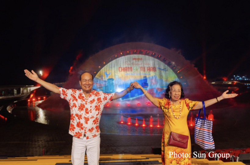 Flags and fireworks light up Phu Quoc for National Day - 13