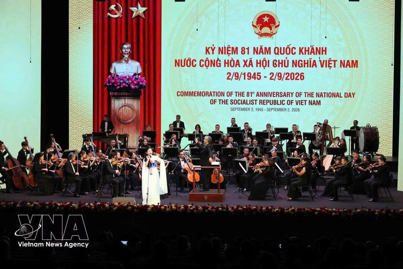 A view of the concert “Viet Nam – A New Era” held as part of at the ceremony marking the 81st anniversary of Vietnam's National Day (September 2, 1945 - 2026) at the Ho Guom Opera House in Hanoi on the evening of August 28, 2026. (Photo: VNA)