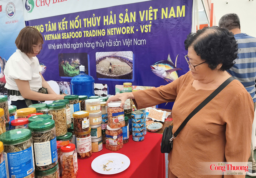 In 2026, the Central and Central Highlands regions will organize the selection of around 208 outstanding rural industrial products for 201 participating establishments.